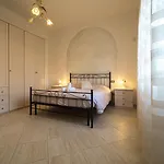 Domus Tilibbas - Klodge בקתה *