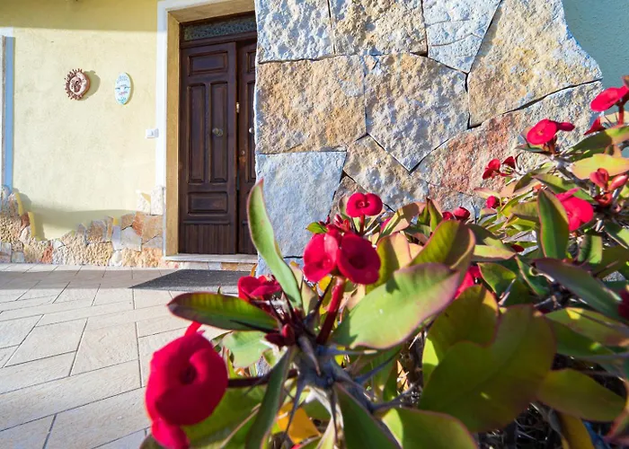 Domus Tilibbas - Klodge * أولبيا